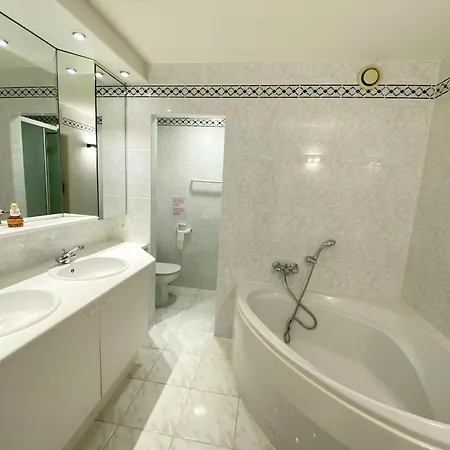 In With Ocean Views, Cleaning Included * Nieuwpoort
