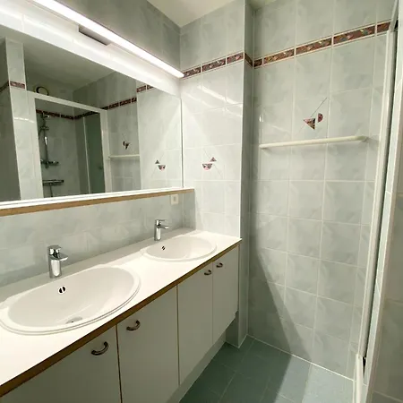 In With Ocean Views, Cleaning Included * Nieuwpoort